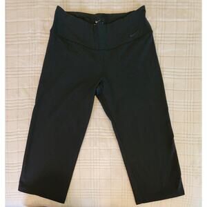 Nike Dri-Fit‎ Womens Size Medium Black Athletic Yoga Capri Leggings